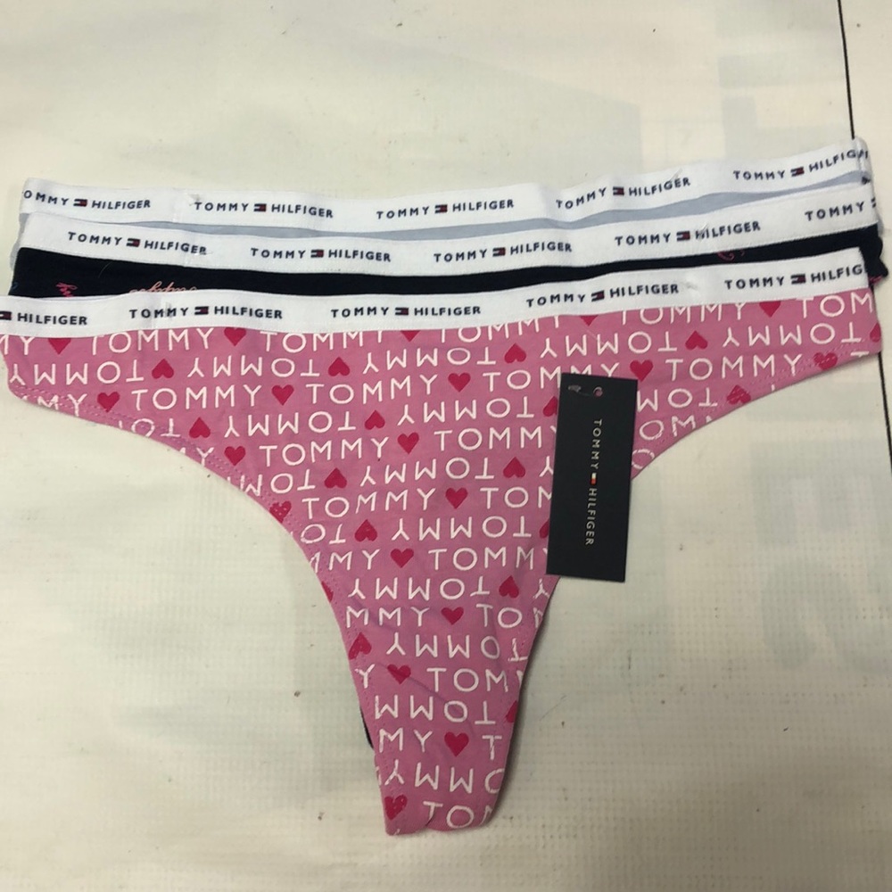 Tommy Hilfiger Thong Set